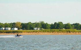 Honey Creek Resort